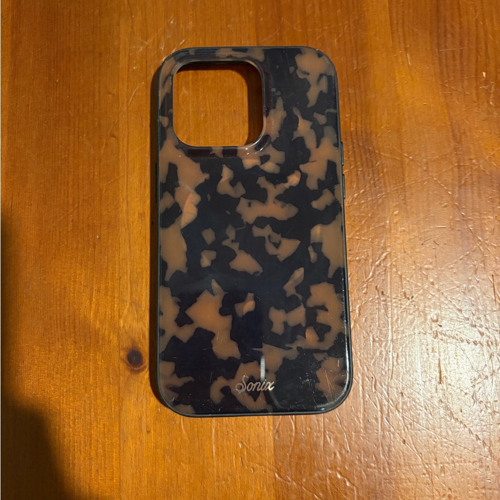 Sonix Brown Tort iPhone 14 Pro Phone Case used before in good condition